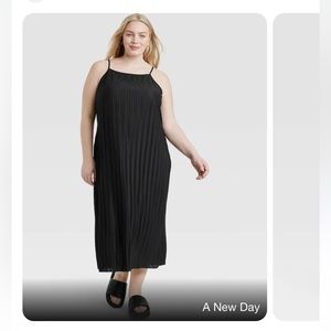 A New Day Pliss Midi dress!